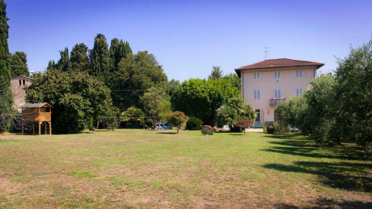 La Vedetta Apartment Лука Екстериор снимка